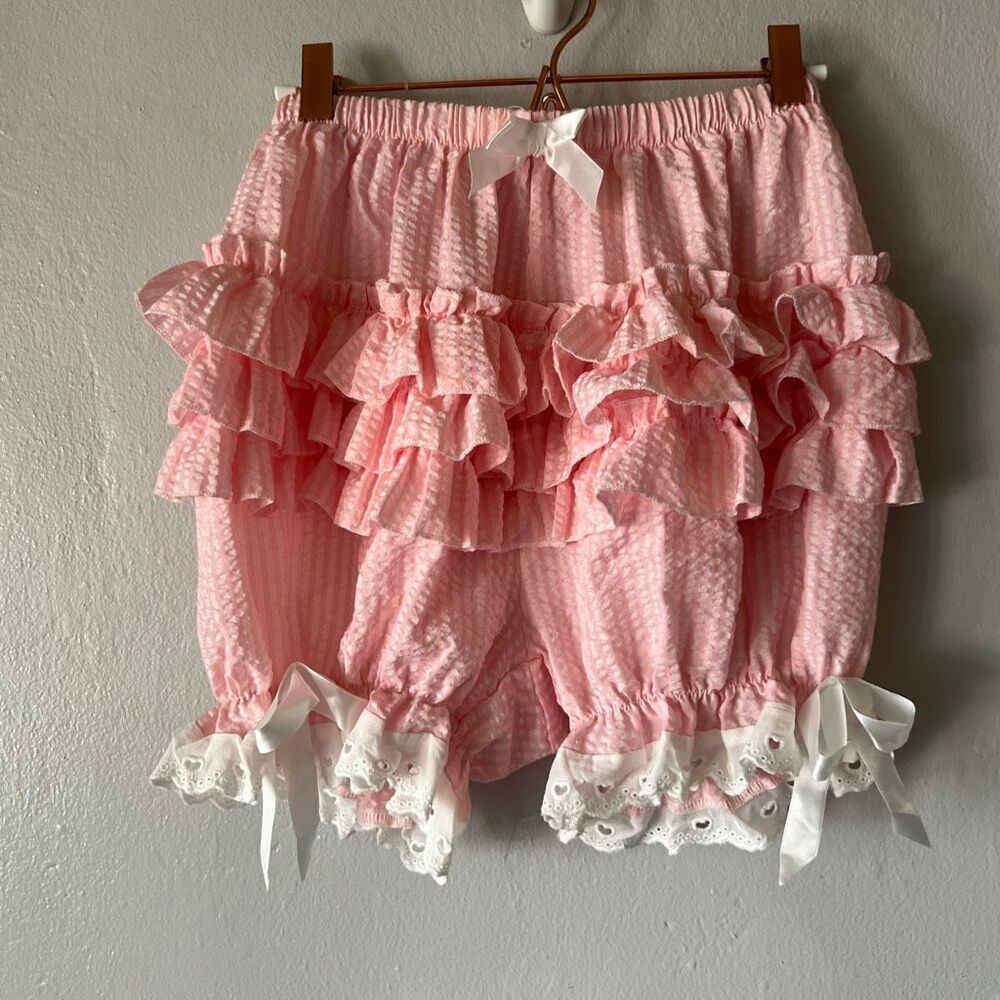Lolita bloomers pink and white ruffled lace trim and ribbon bow accents